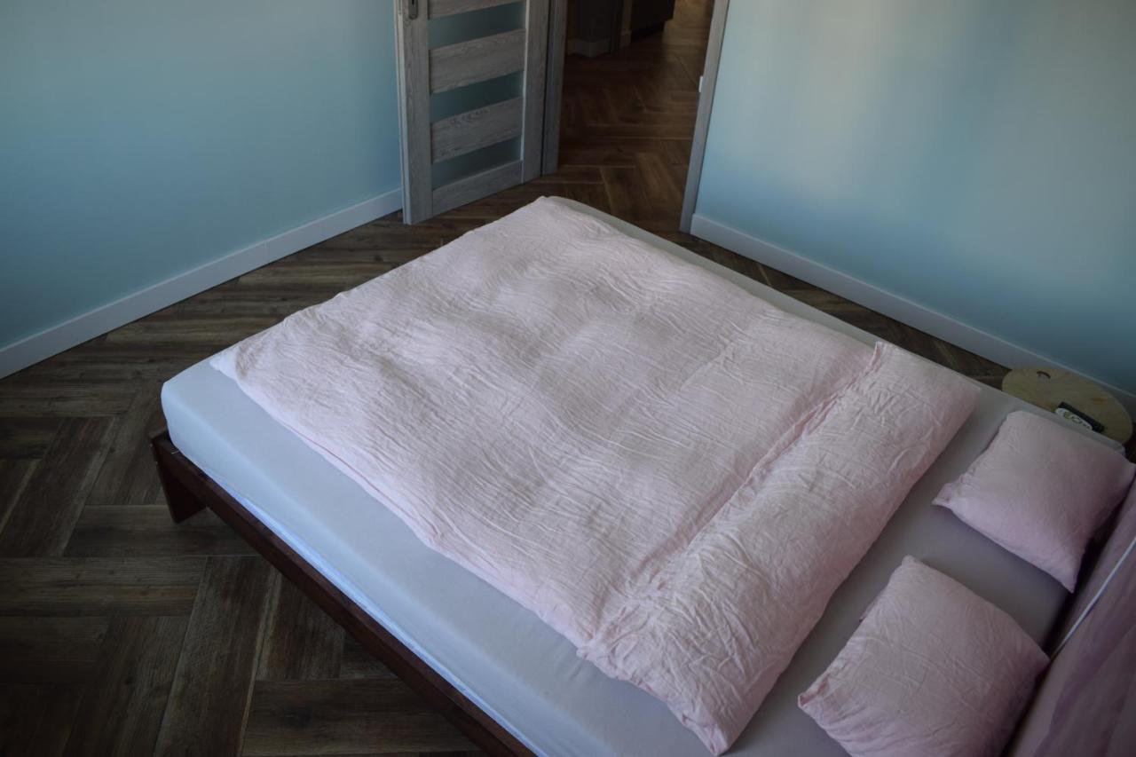Apartament 3 Pokoje Balkon 50M2 Wyposazone Parking Daire Wroclaw Dış mekan fotoğraf